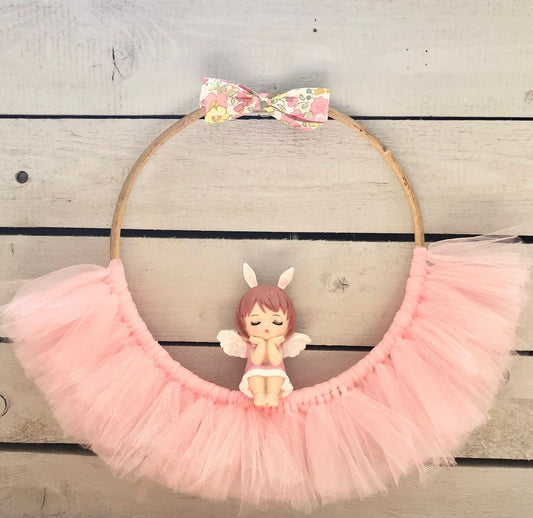 cercle rotin tutu et mignon personnage