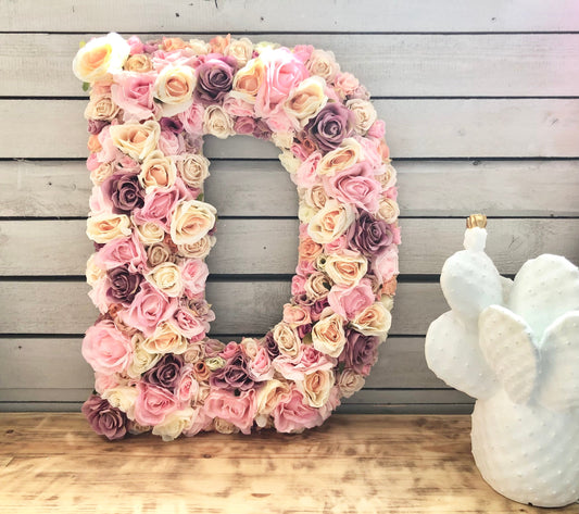 Lettre bois fleuries de roses differents cm